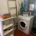 à Deux Pas De La