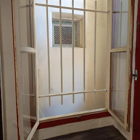 A Deux Pas De La Nice