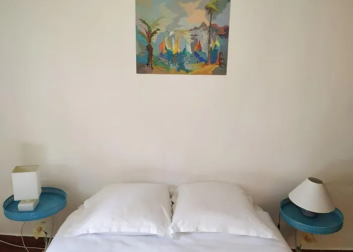 A Deux Pas De La דירה